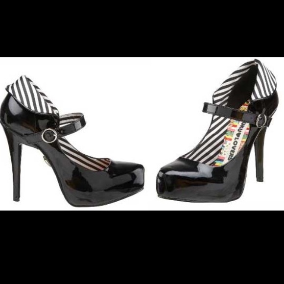 Harajuku Lovers black patent leather heels - Picture 2 of 3